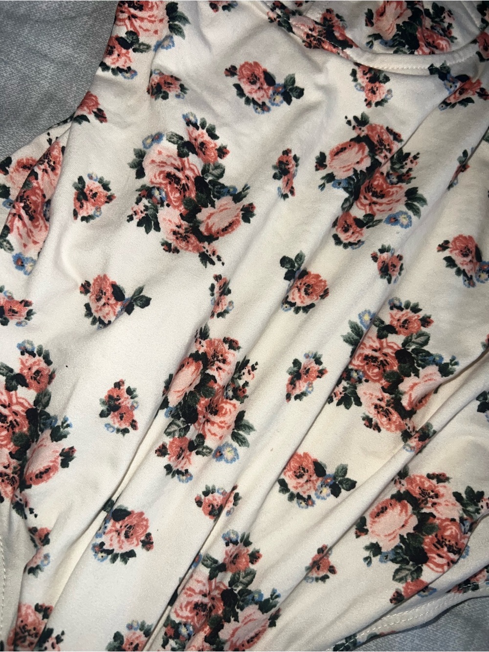 Floral Rose Print Women’s Top in Cream and Pink